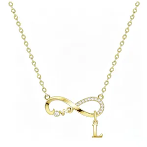 Collana con ciondolo infinito amore in oro con lettera L e dettagli in cristallo brillante.