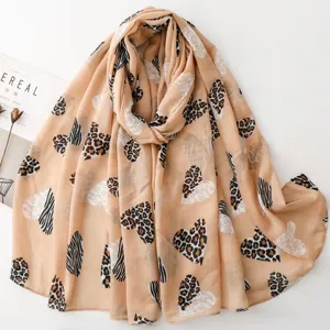 Bufanda de seda ligera con estampado de corazón leopardo zebra, chal largo para primavera verano.