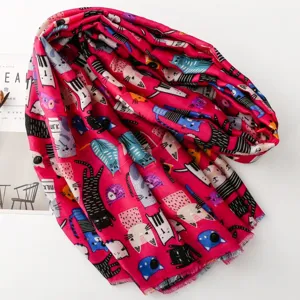 Schal mit niedlichem Katzenmuster, leuchtendes Pink, weicher Stoff und schöne Drapierung.