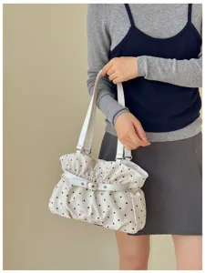 Borsa a tracolla arricciata a pois stile coreano, dettaglio elegante per il commuting.