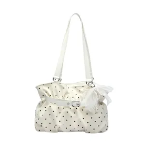 Chic borsa a tracolla a pois bianchi con eleganti volant e ciondolo a fiocco per donna moda.