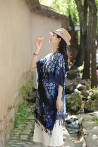 Μπλε πόντσο μαντήλι με τύπωμα tie-dye, vintage εθνικό στιλ κάπα προστασίας από τον ήλιο