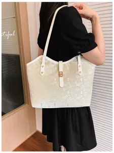 Stijlvolle grote schoudertas tote tas voor dames, minimalistische casual alledaagse handtas met slot.