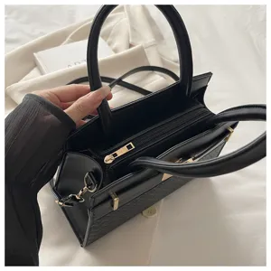 Zwarte stijlvolle handtas voor dames, chic PU leer schoudertas voor dagelijks gebruik.