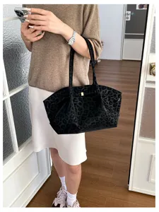Elegante borsa shopper con stampa leopardato nero per donna, grande borsa a spalla per il lavoro.