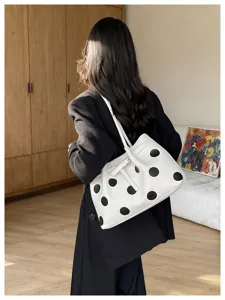 Γυναικεία τσάντα shopper με βούλες άνοιξη μόδα ελευθέρος χρόνος μεγάλη χωρητικότητα