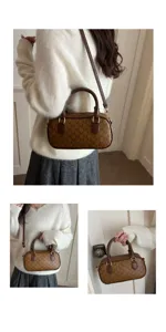 Schicke braune Monogramm Umhängetasche für Damen, trendige Herbst Pendler Crossbody Tasche.