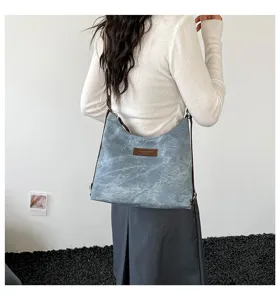 Borsa a spalla casual in tela lavata da donna, borsa tote multiuso con etichetta marrone retrò.