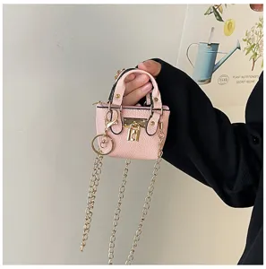 Mini bolso rosa llavero con cadena dorada detalle candado elegante moda estilo accesorio