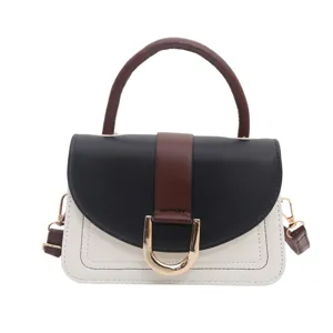 Elegante borsa a tracolla da donna color-block stile sella con manico e fibbia dorata.
