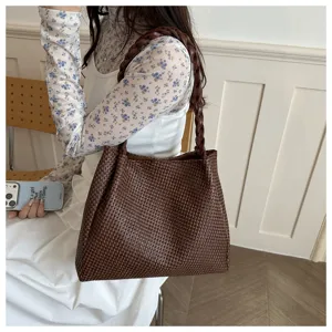Women fashion woven shoulder bag large capacity casual tote bag daily commute stylish purse