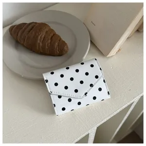 Chic portafoglio bianco a pois elegante borsa compatta alla moda accessorio quotidiano