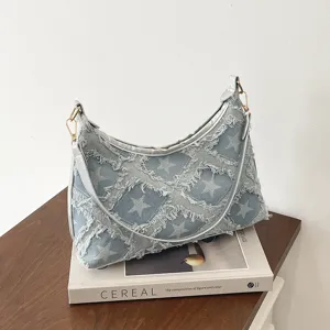 Στιλάτη τσάντα ώμου denim για γυναίκες, μοντέρνα hobo τσάντα με σχέδιο αστεριού και patchwork.