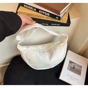 Borsa a tracolla minimalista tinta unita stile giapponese borsa a mezzaluna casual donna