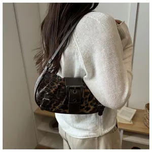 Bolso de hombro con estampado de leopardo, bolso retro de axila para mujer elegante.