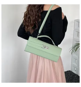 Chic bolso de hombro de cuero verde claro para mujer, elegante bolso con cierre de giro.