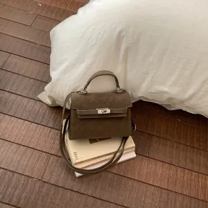 Sac a main femme en sude marron vintage sac porte haut sac bandouliere design de verrou