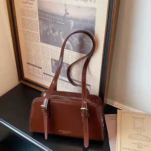 Braune Lackleder Unterarm Tasche Vintage Stil einfache Schulter Handtasche fur Damen