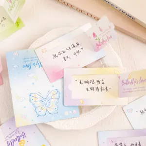 Inspirierende kreative Abreiß-Nachrichtenkarten mit Schmetterlingsdesign für DIY Geschenke.