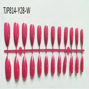 Uñas postizas almendra stiletto rosa puntas acrílicas visualización detalles pieza