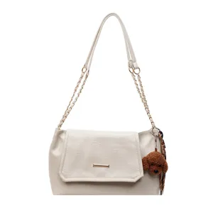 Trendy retro dames schoudertas met kettingriem, stijlvolle witte PU lederen tas mooi.