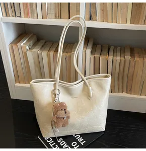 Bolso tote de cuero PU estilo coreano con dije de oso gran capacidad bolso de hombro casual