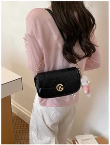 Bolso acolchado negro para axila con correa de cadena dorada, bolso cruzado elegante.