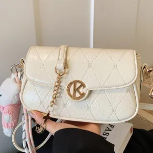 Bolso de Hombro Acolchado de Cuero PU Elegante para Mujer Bolso Cruzado de Cadena de Moda con Lindo Colgante