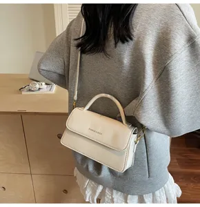 Sac bandoulière femme en cuir PU sac à main élégant automne hiver petit sac carré chic