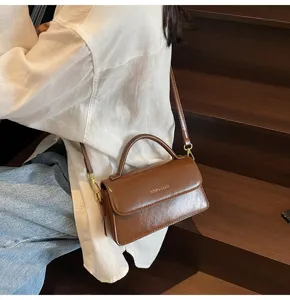 Sac bandouliere epaule femme en cuir vernis marron sac a main tendance petite poignee