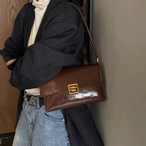 Borsa a spalla da donna elegante in morbida pelle cerata borsa sotto braccio minimalista
