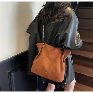 Retro autumn winter women suede chain drawstring tote bag casual minimalist crossbody bag detail