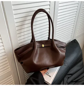 Borsa shopper in pelle marrone da donna, grande borsa a spalla, borsa casual per lavoro e tempo libero.