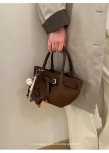 Retro Kontrast Farbe Handtasche minimalistische Tote Eimer Tasche mit süßem Hund Anhänger Schick