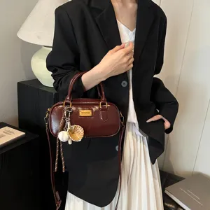 Versatile fashion commuter simple single shoulder Boston handbag casual crossbody bag