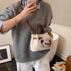 Stylish women bucket bag retro shoulder handbag with fluffy charm chic daily crossbody bag