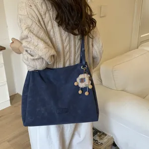 Large capacity matte solid color women's tote bag, stylish shoulder bag for daily commute.