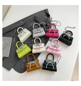 Dames Mini Schoudertas Metalen Strik Crossbody Tas Franse Stijl Trendy Modieus Chique