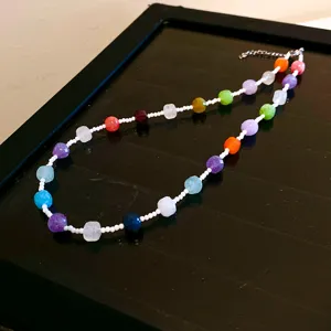 Collier ras du cou en perles colorées cristaux facettés bijoux de mode doux et élégants