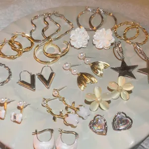Assorted Fashion Earrings Set Trendy Metal Flower Pearl Studs Wholesale Jewelry