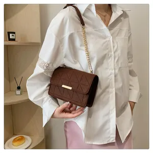 Bolso bandolera acolchado de fieltro marrón con cadena, bolso casual elegante para mujer.
