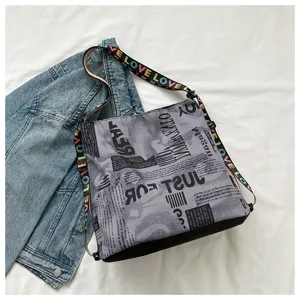 Casual waterproof oxford cloth bucket bag with colorful love strap, daily backpack.