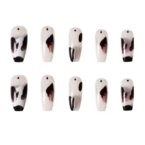 24pcs uñas postizas largas ataúd, juego de uñas postizas acrílicas estampado de vaca chic.