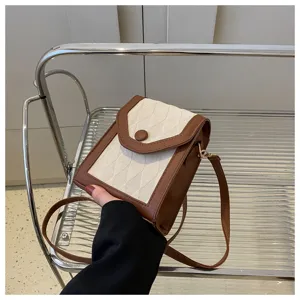 Petit sac bandoulière pour femme, sac de téléphone rétro couleur contrastée matelassé.
