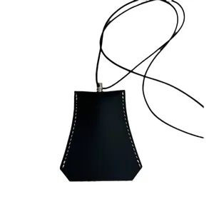 Collier clochette en cuir noir pendentif porte-clés géométrique accessoire mode élégant