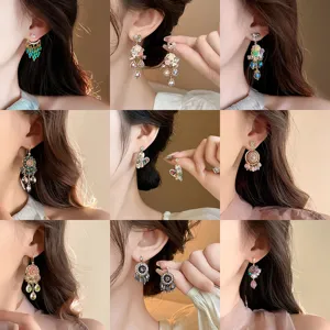 Luxury Alloy Rhinestone Flower Drop Earrings With Silver Earring Post Elegant Heart Bowknot Artificial Pearl Tassel Earrings For Women Wedding Party Jewelry