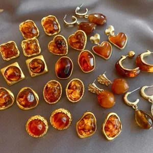 Vintage brown resin gold plated geometric heart earrings set for women elegant daily wear