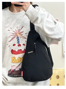 Bolso cruzado negro minimalista para hombre y mujer, elegante mochila bandolera para exterior.