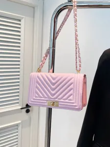 Sac bandoulière matelassé rose élégant sac carré femme épaule affichage principal