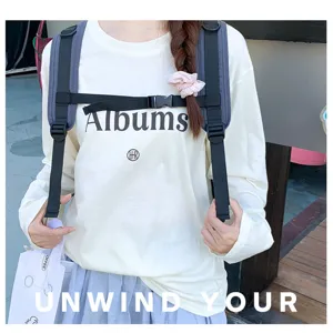 Casual outdoor student backpack, lightweight and versatile unisex design for daily use.